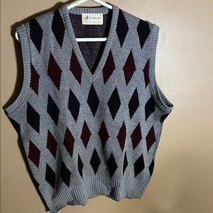 Men’s Sweater Vest - Size XL